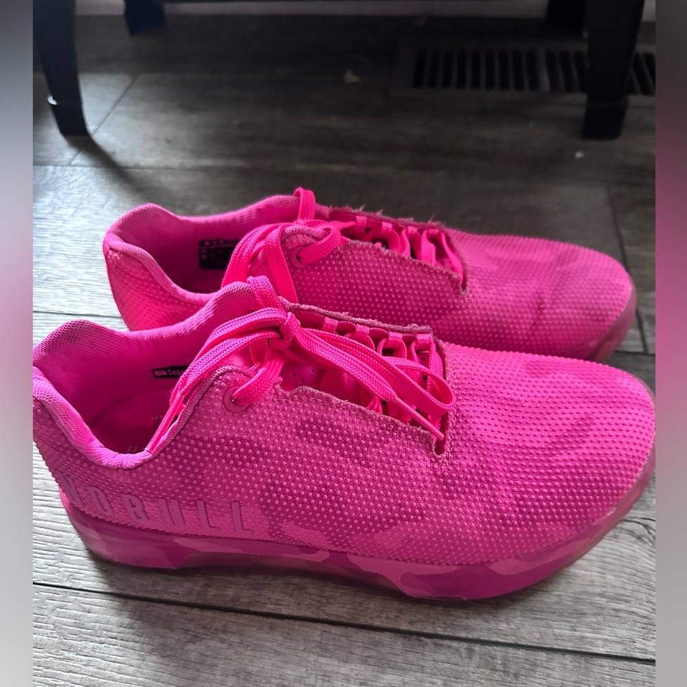NOBULL Trainer + Hot pink Camo